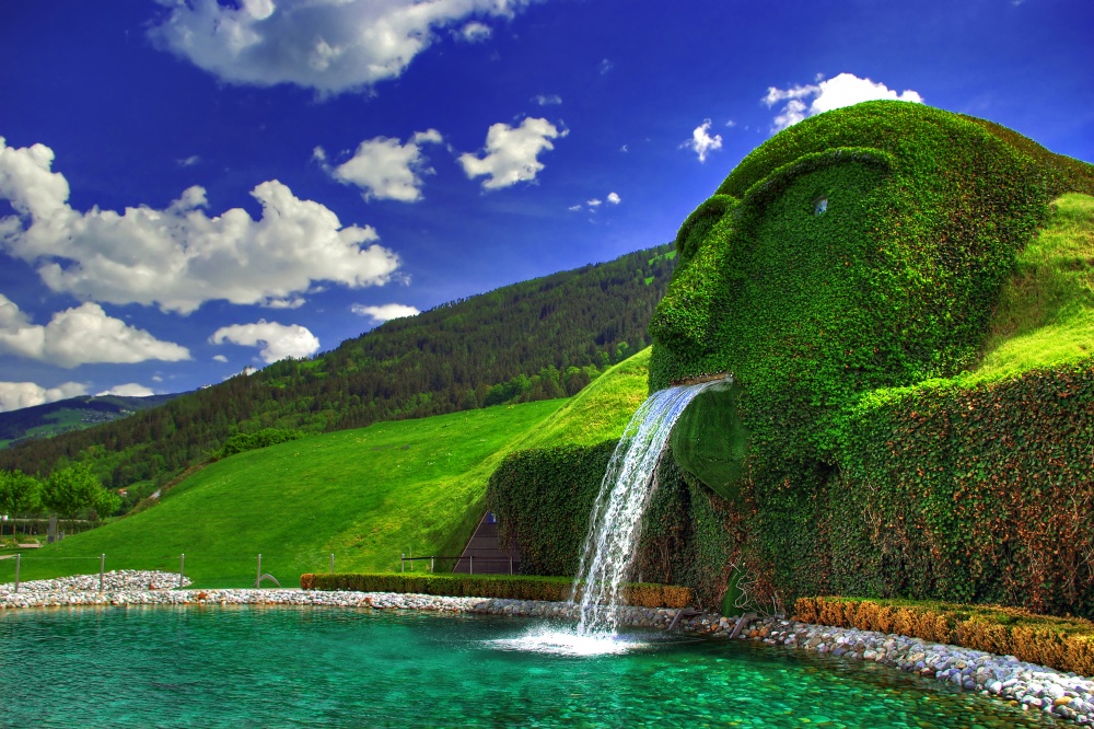 Swarovski-fountain-Austria